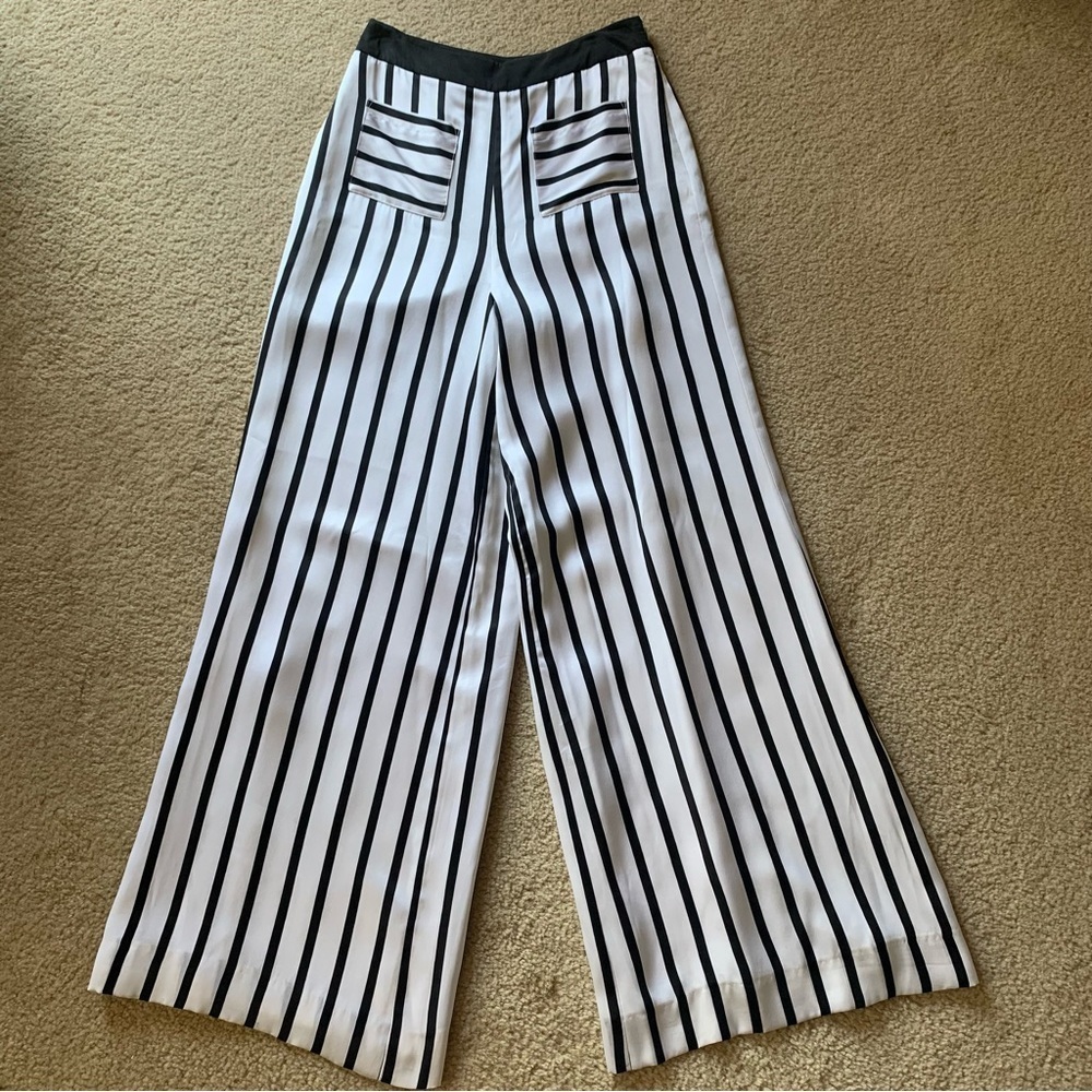 Kendall & Kylie High Rise Silk White/Black Stripe Flare Leg Pants- Sz S